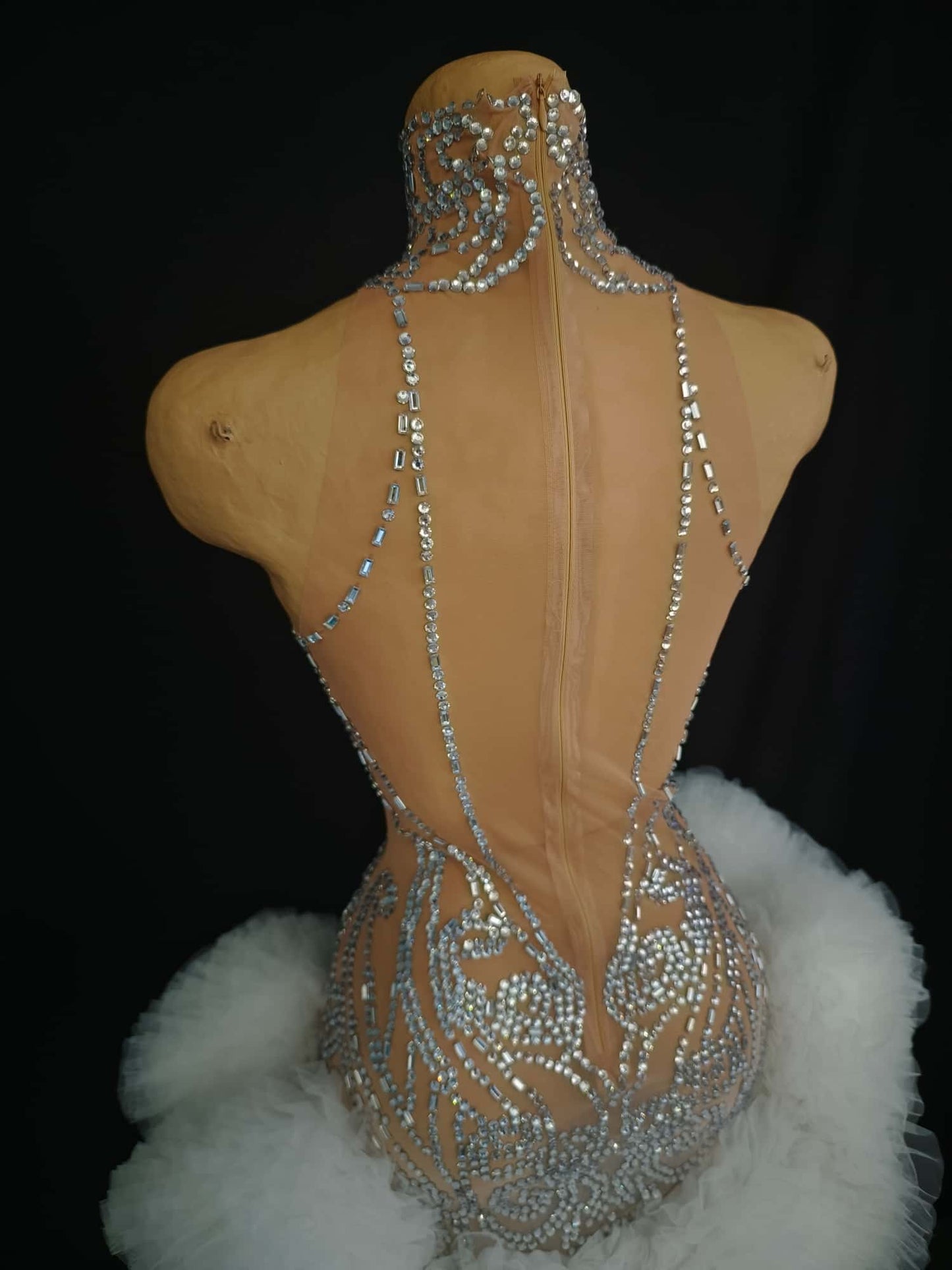 Xingyun White Lace Border Mesh Rhinestone Evening Gown