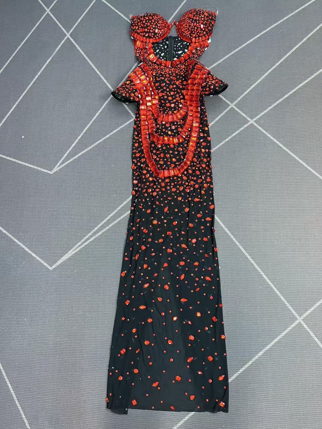 Hongguan Hollow-out Red Diamonds Long Prom Dresses