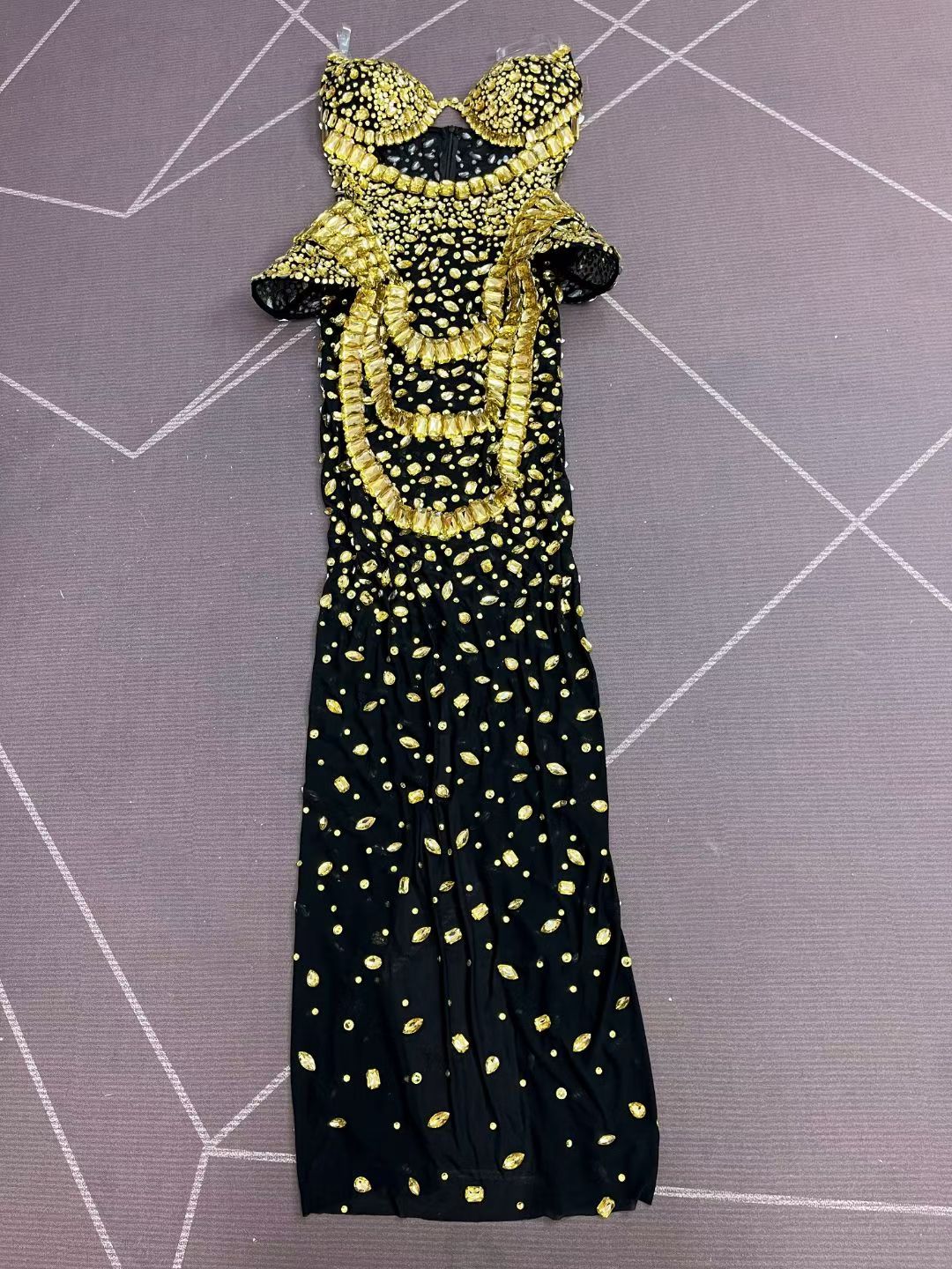 Hongguan Hollow-out Gold Diamonds Long Prom Dresses