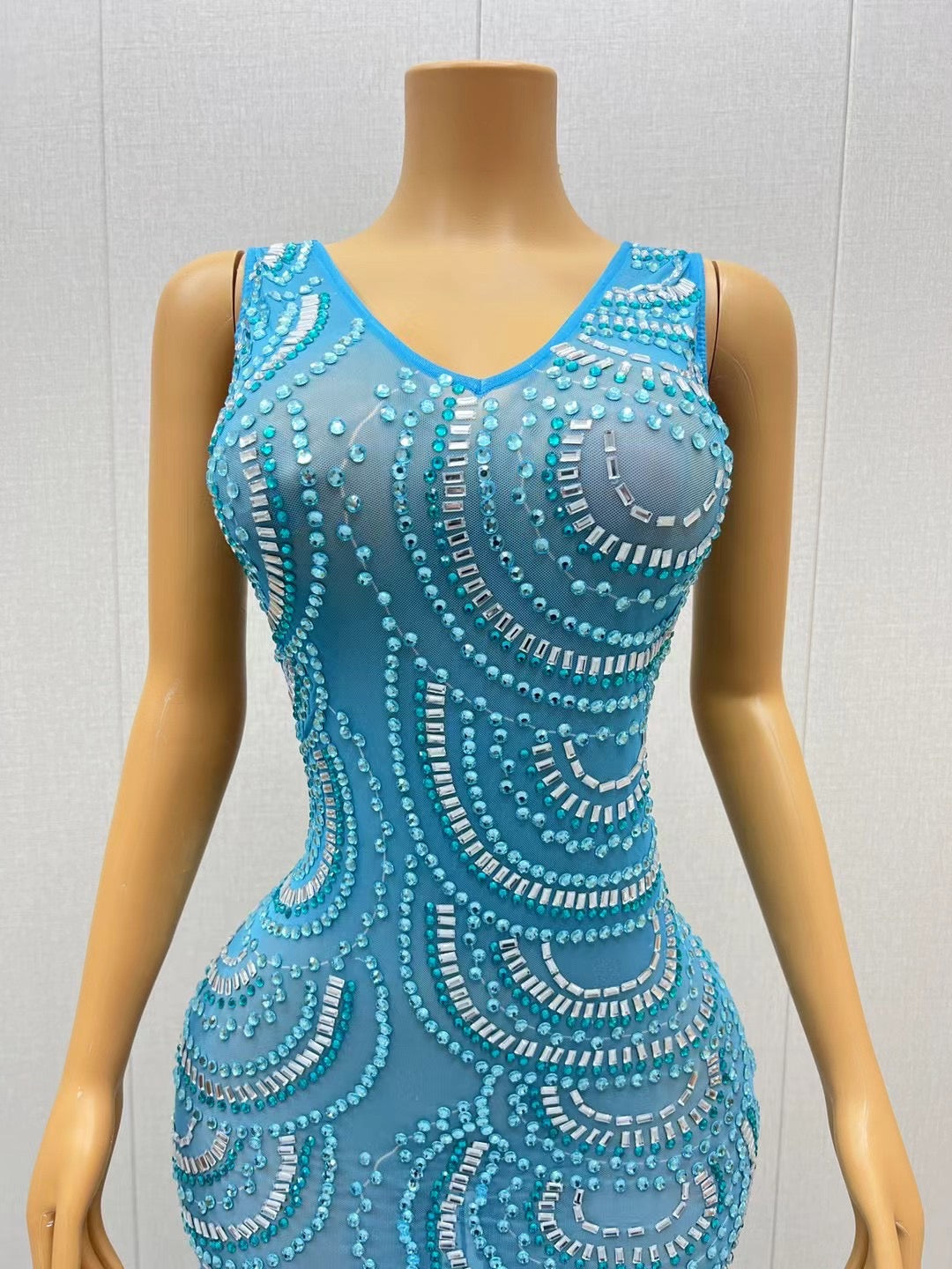 CELESINYI Lanquan Crystal Shell Gown