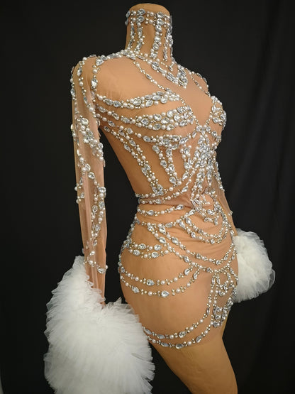 Maozhua White Lace Sleeve Diamonds Pearls Prom Dresses