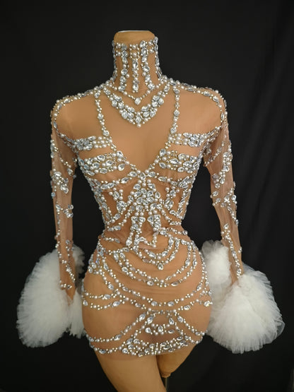 Maozhua White Lace Sleeve Diamonds Pearls Prom Dresses