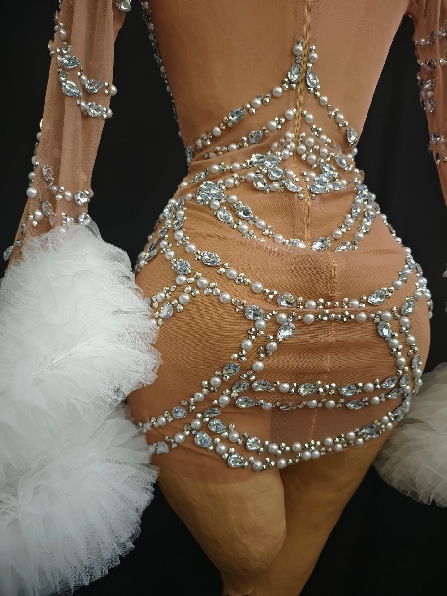 Maozhua White Lace Sleeve Diamonds Pearls Prom Dresses