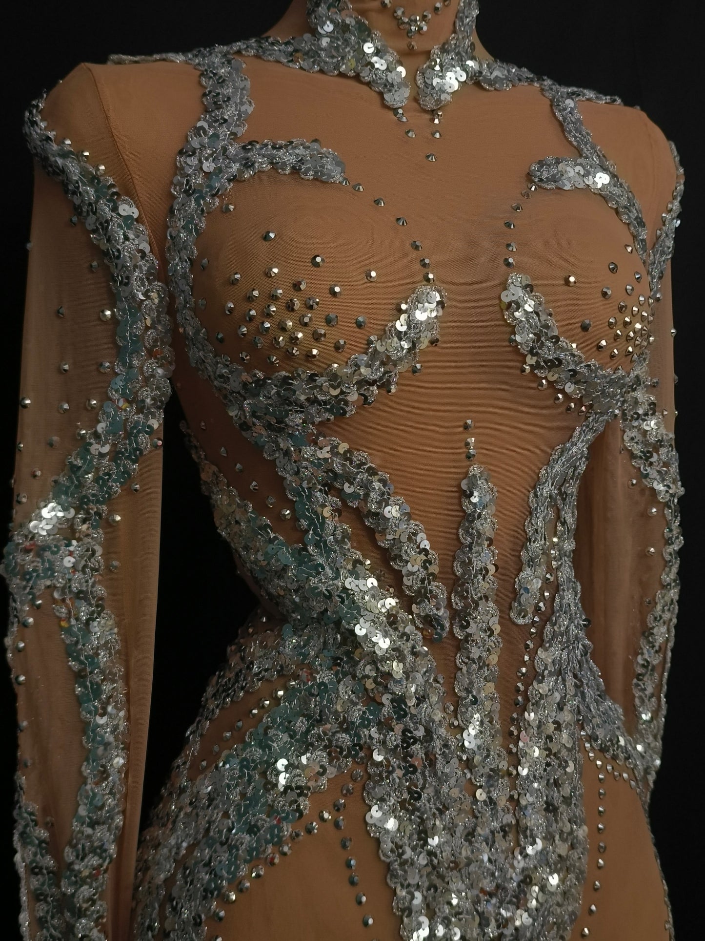 Yuanhuan Long Sleeved Sequined Rhinestone Short Dress