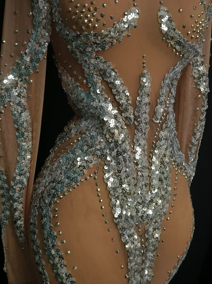 Yuanhuan Long Sleeved Sequined Rhinestone Short Dress