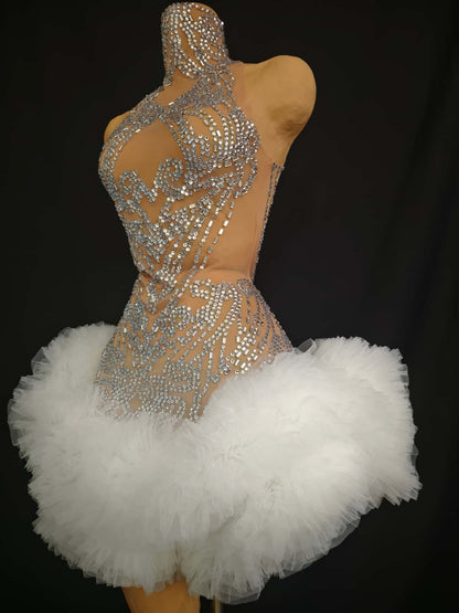 Xingyun White Lace Border Mesh Rhinestone Evening Gown