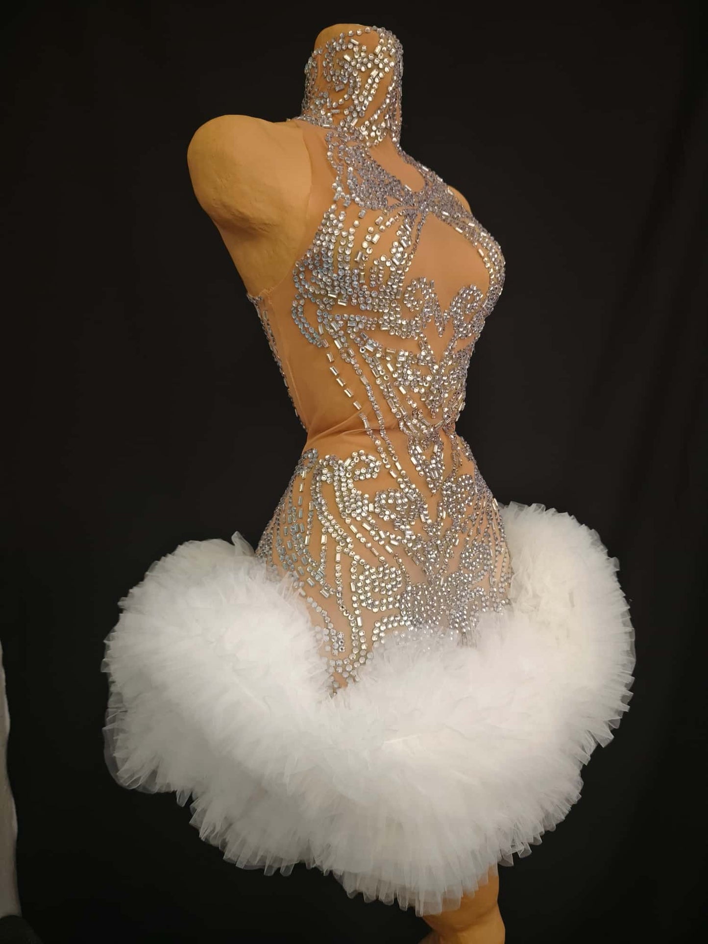 Xingyun White Lace Border Mesh Rhinestone Evening Gown