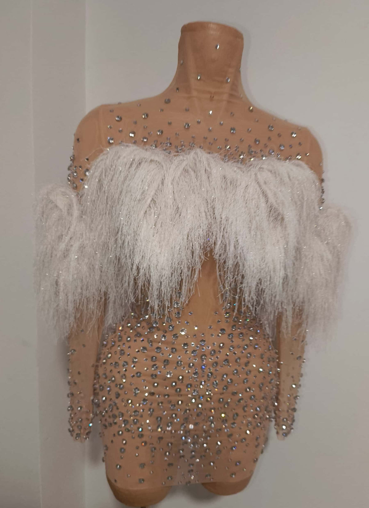 CELESINYI Lianxi Crystal White Feather Bodysuit