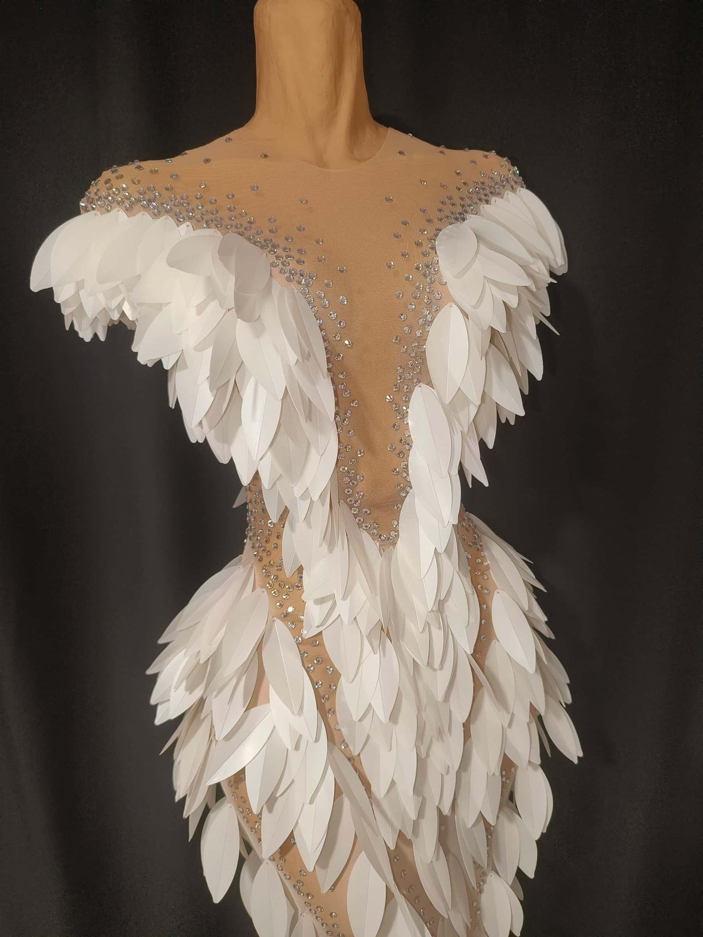 CELESINYI Baige Crystal White Feather Mermaid Gown
