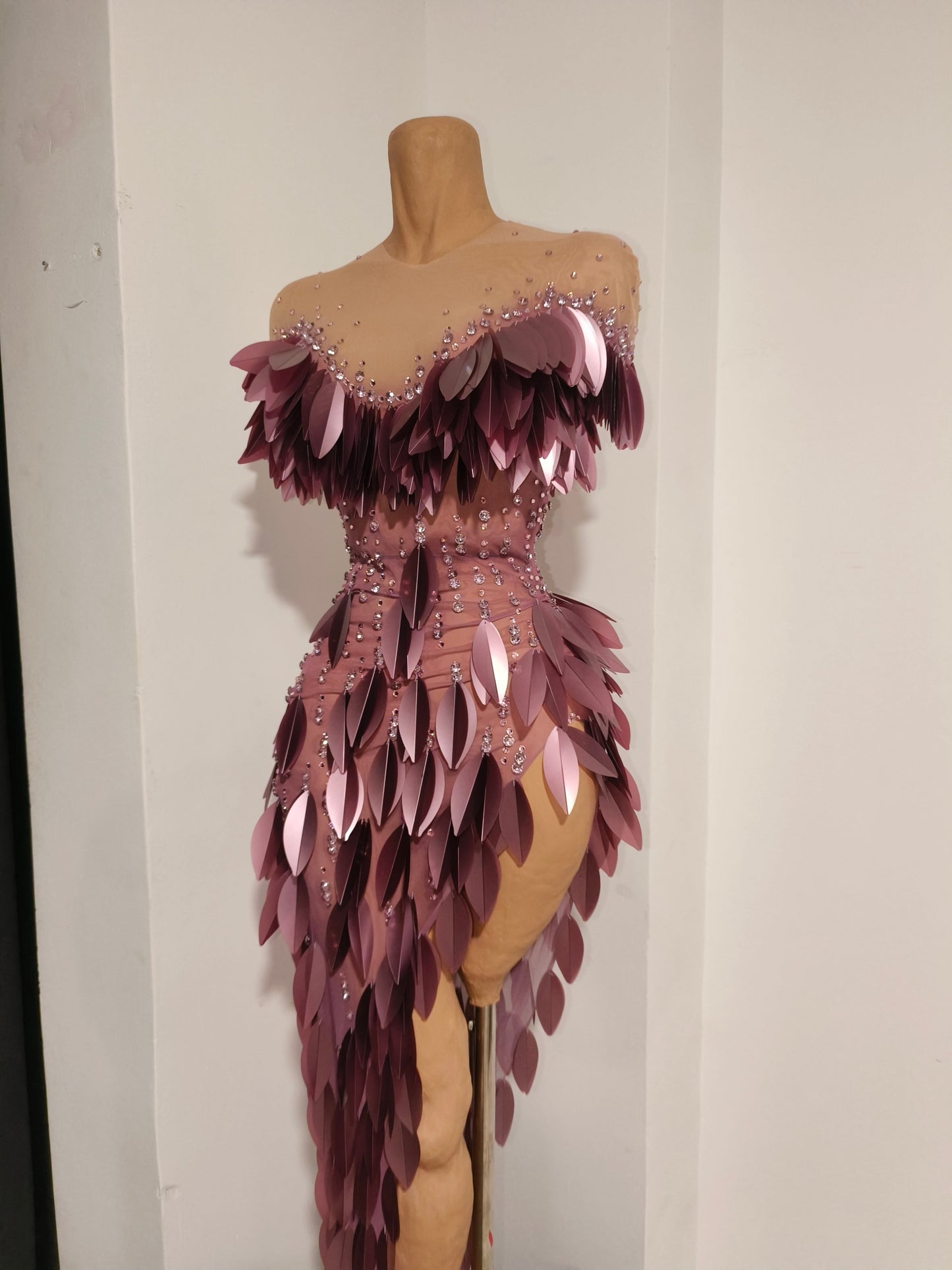 CELESINYI Chanmian Crystal Rose Leaf Mermaid Gown