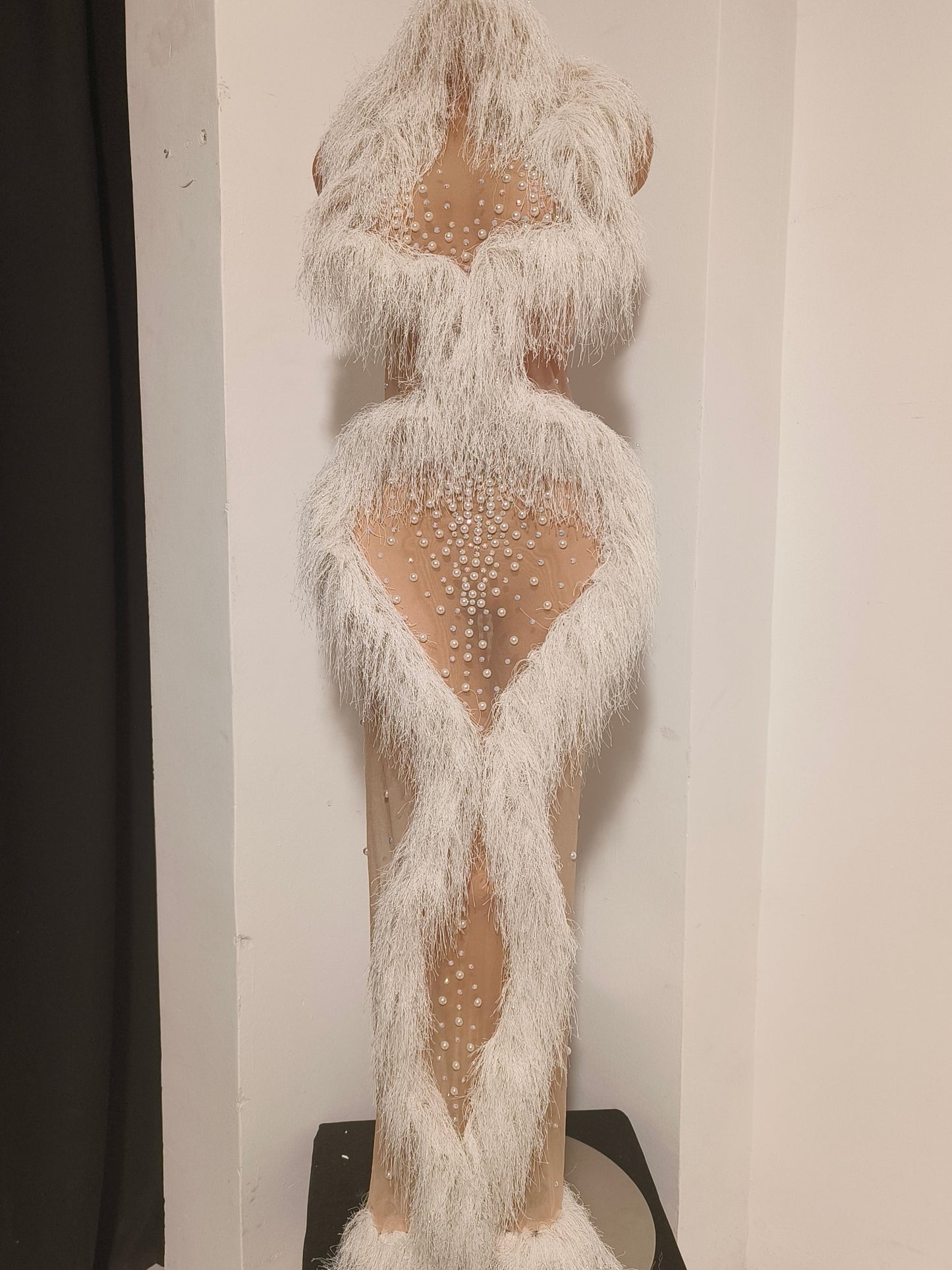 CELESINYI Shenling Crystal White Feather Gown
