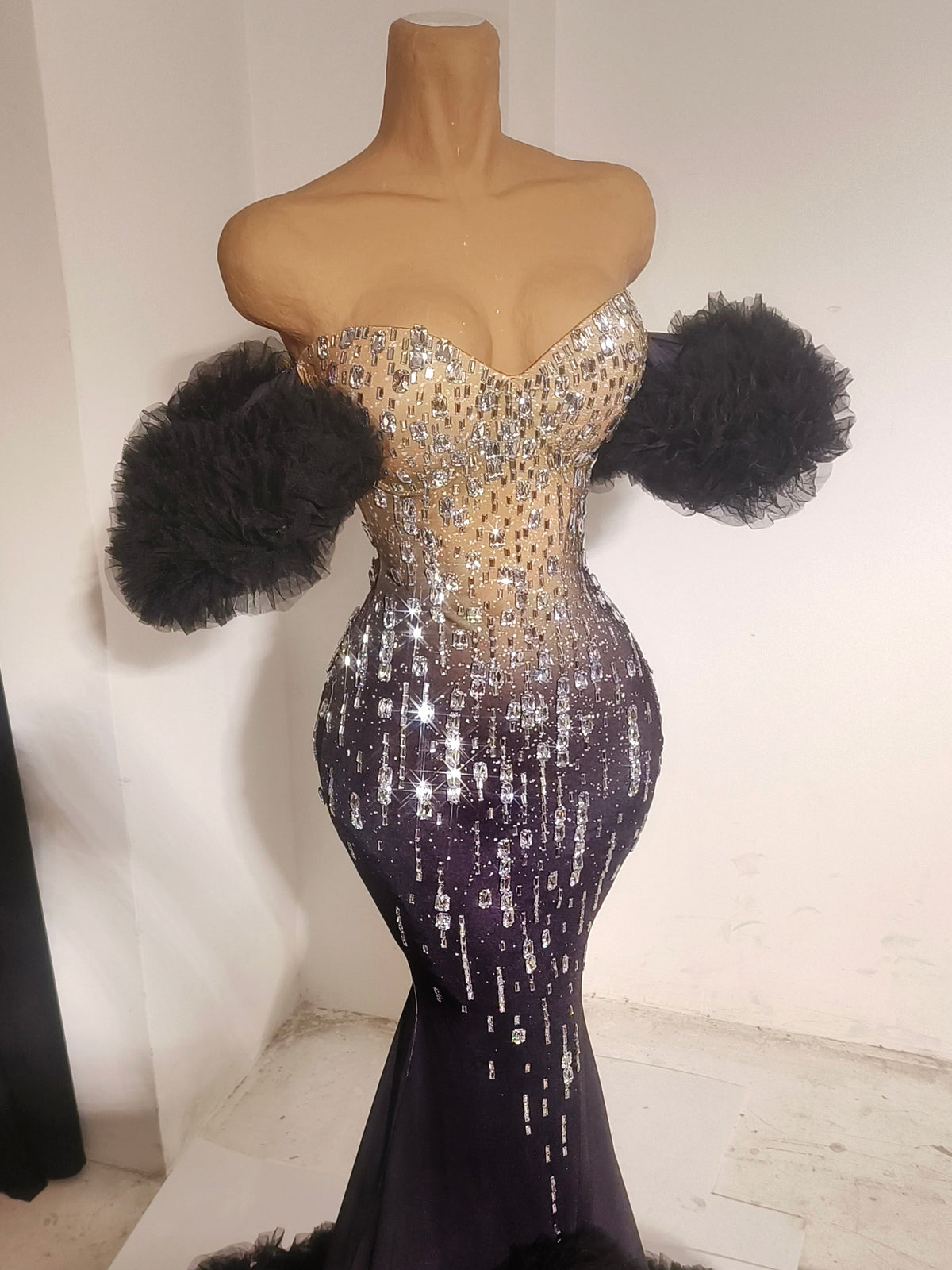 CELESINYI Wuji Crystal Silver Mermaid Gown