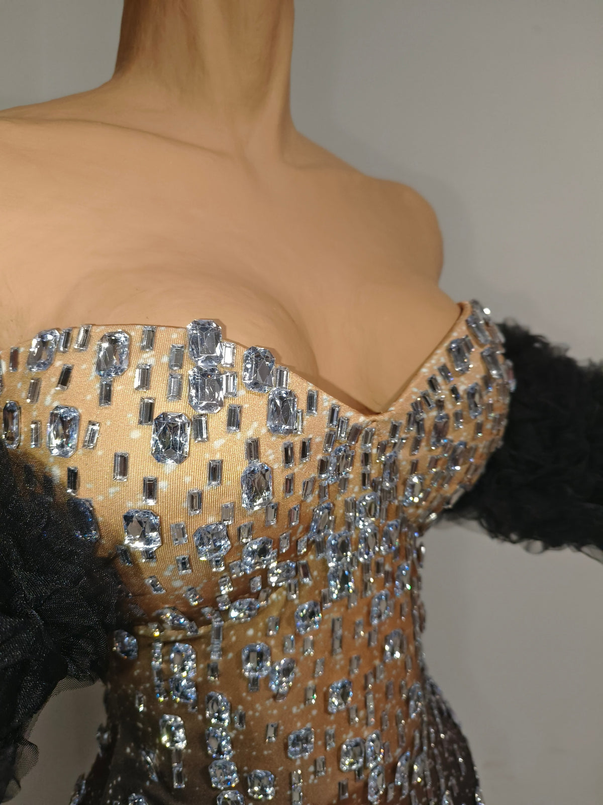 CELESINYI Wuji Crystal Silver Mermaid Gown