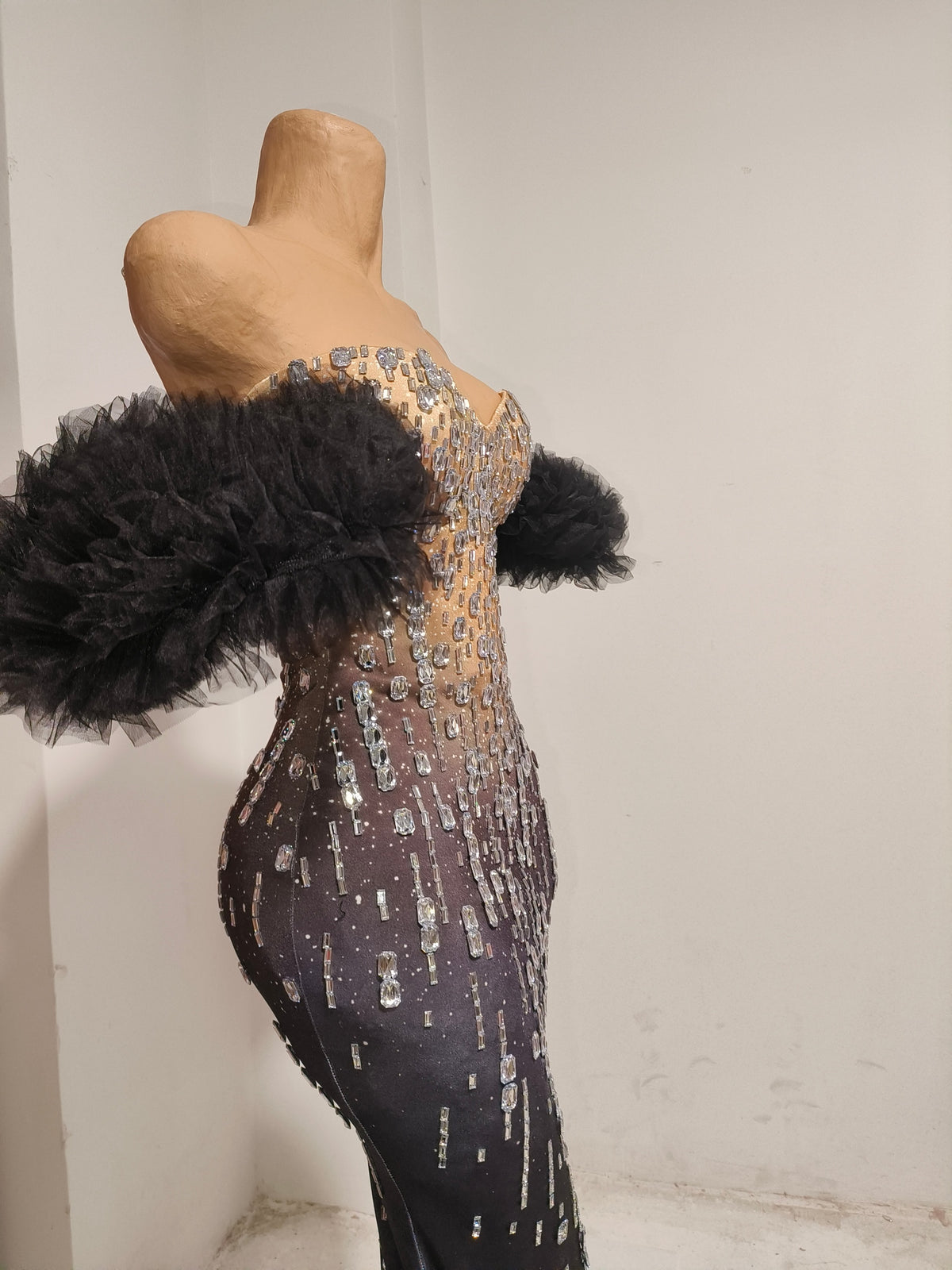 CELESINYI Wuji Crystal Silver Mermaid Gown