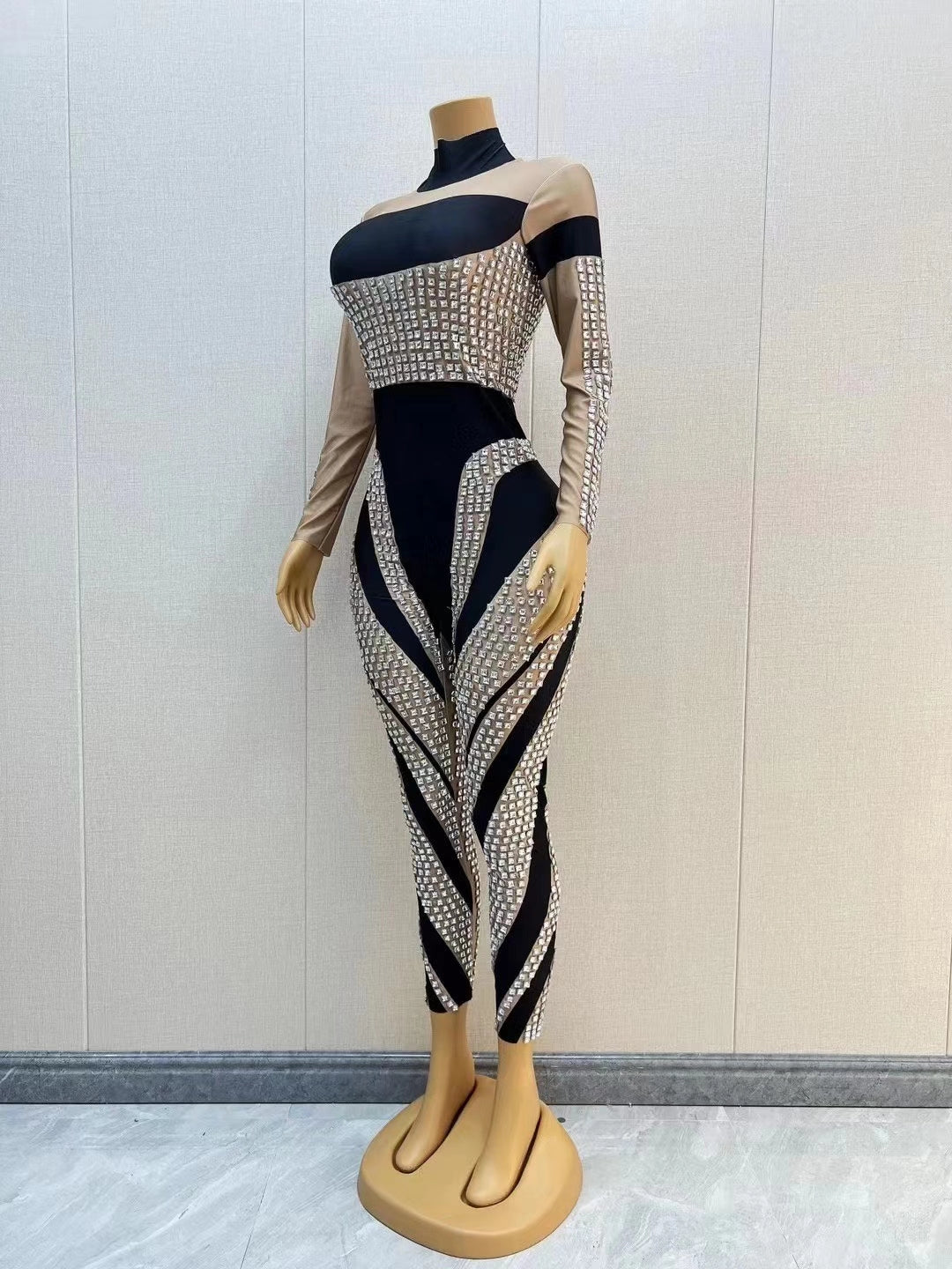 CELESINYI Fangkuai Crystal Square Jumpsuit