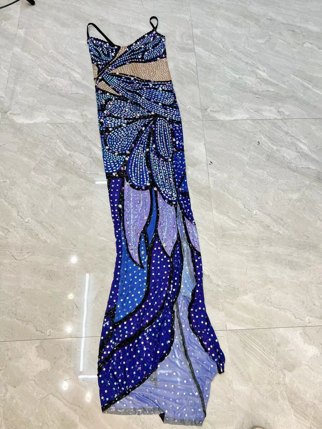 CELESINYI Bingjingdie Crystal Peacock Gown