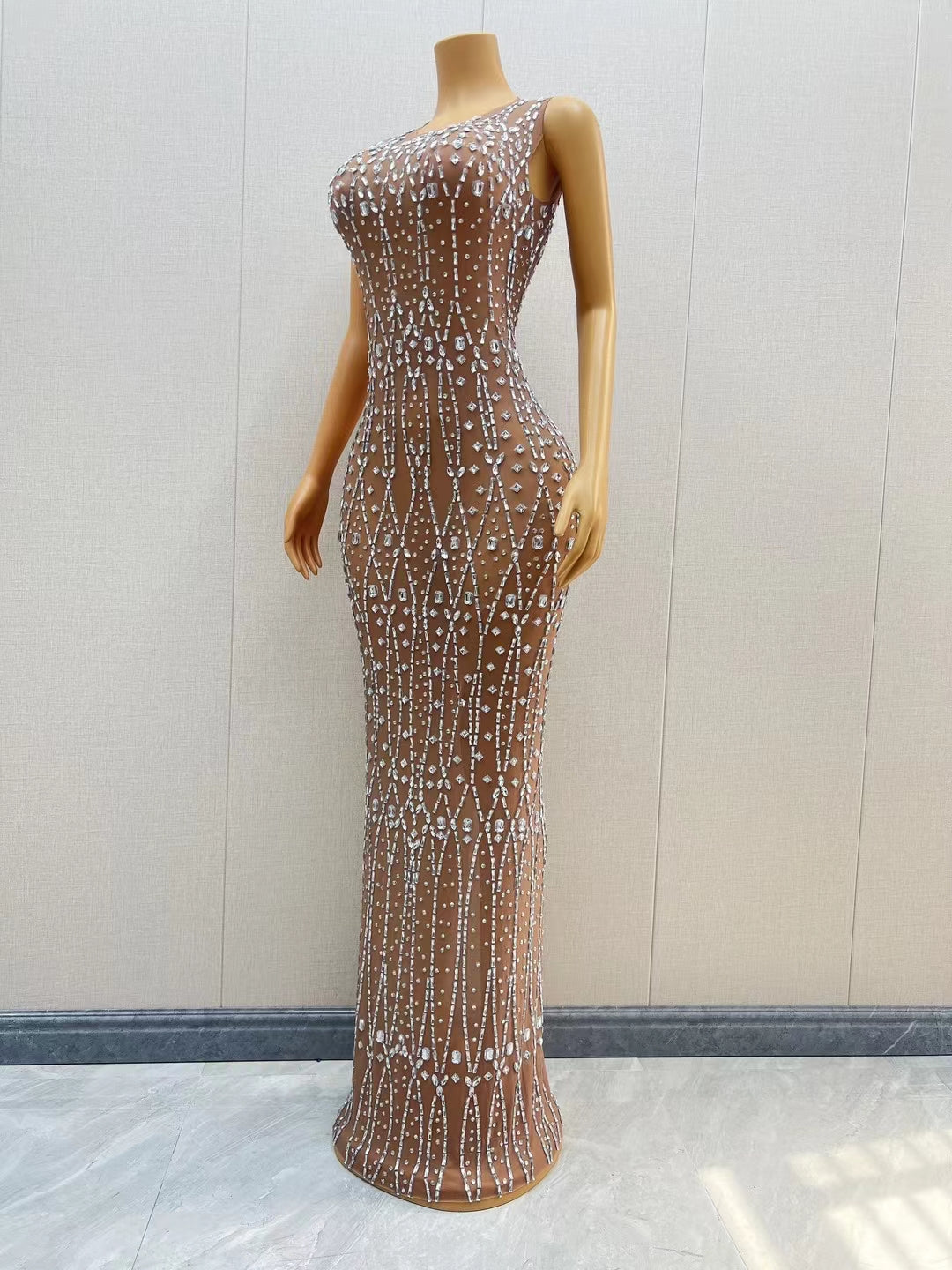 CELESINYI Fange Crystal Grid Gown