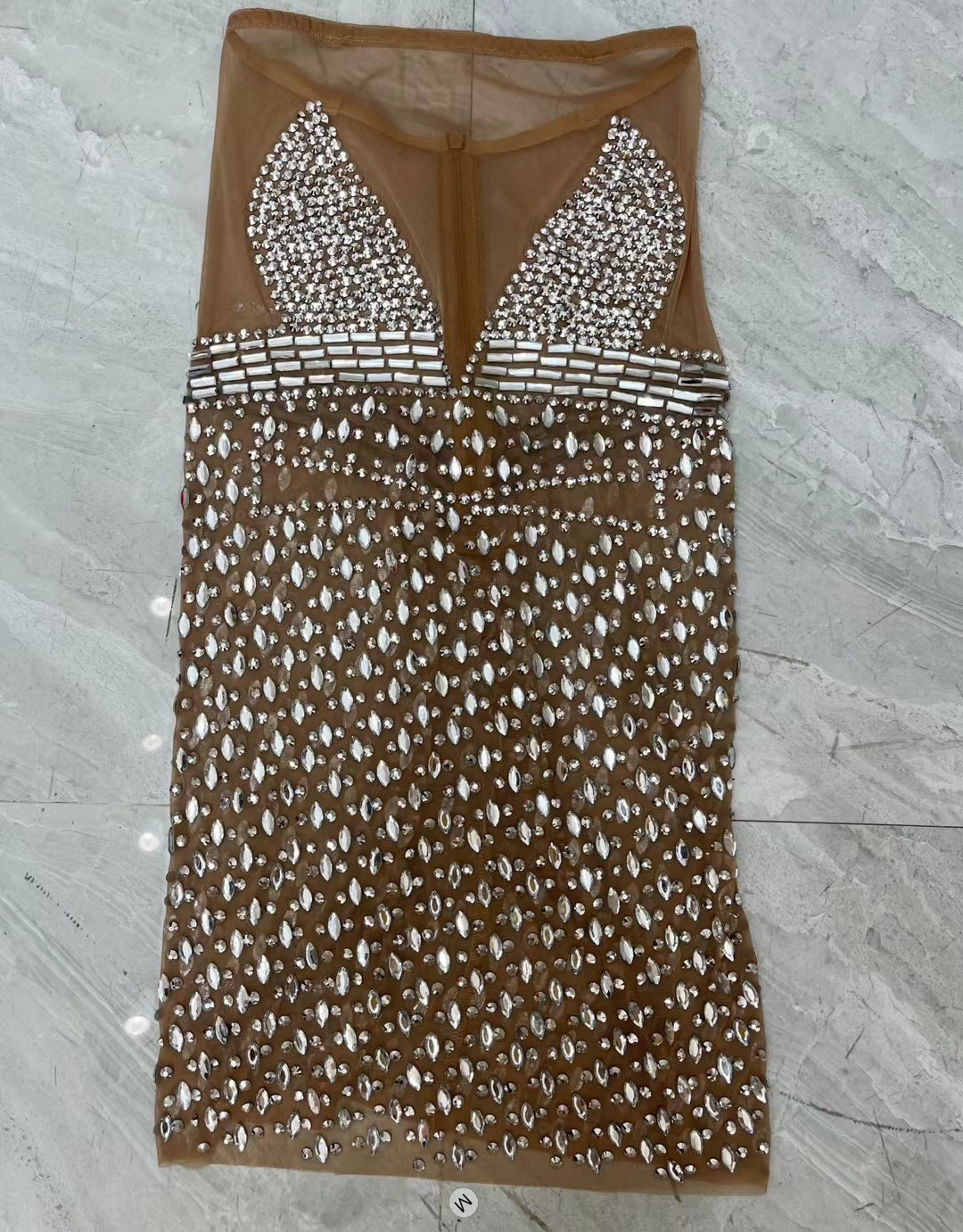 CELESINYI Niujiao Crystal Baguette Gown