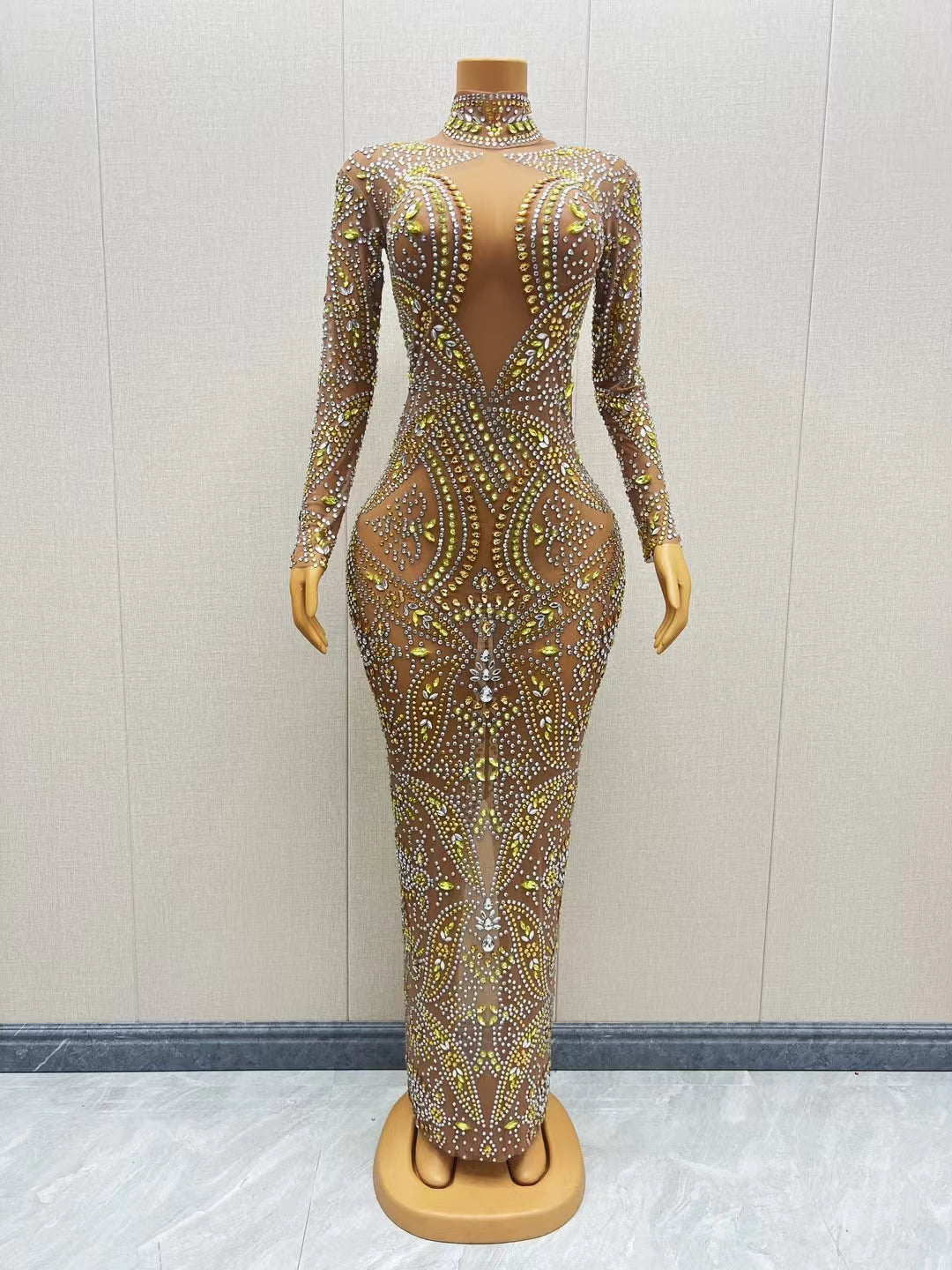 CELESINYI Fengche Crystal Windmill Gown