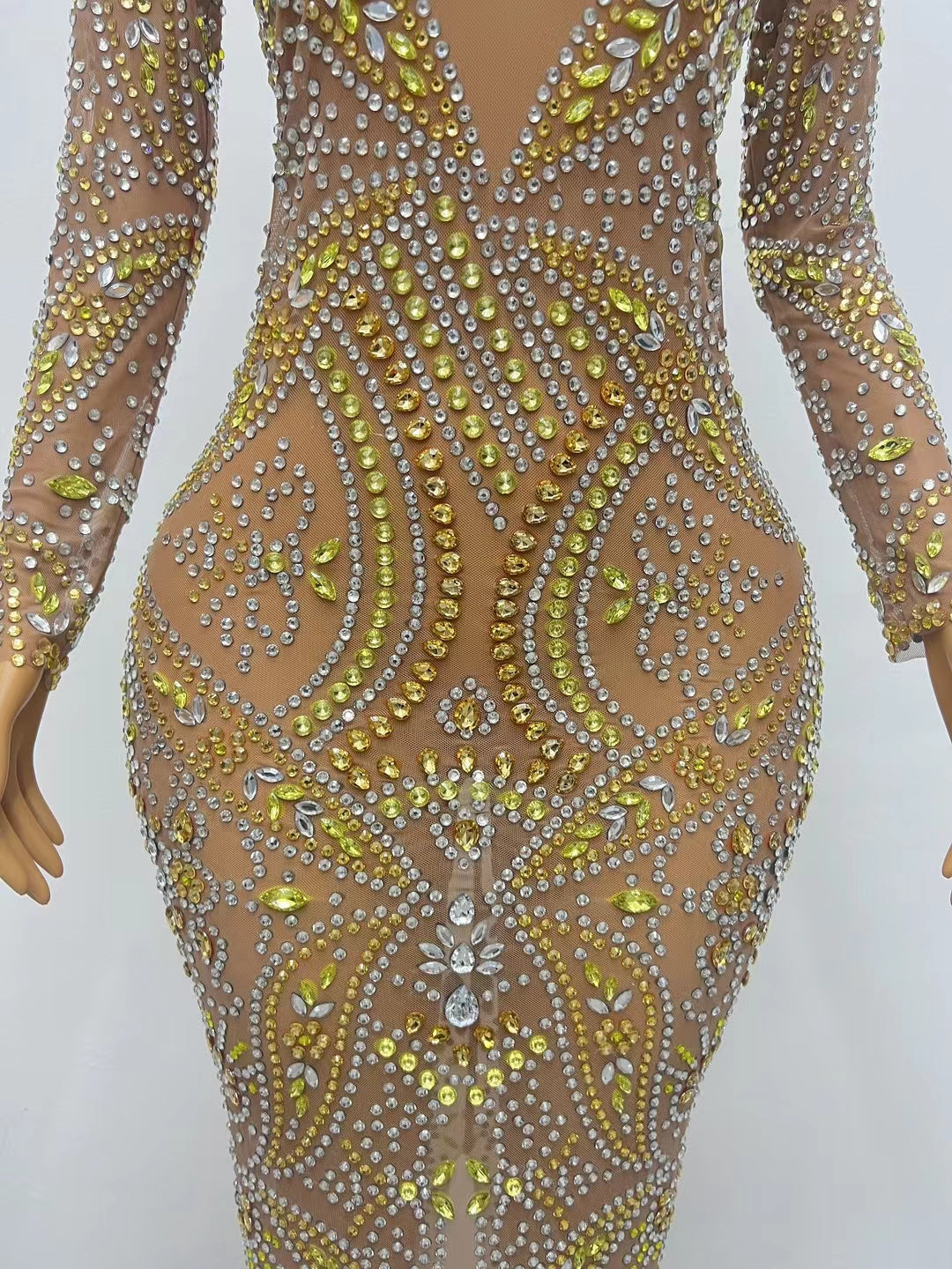 CELESINYI Fengche Crystal Windmill Gown