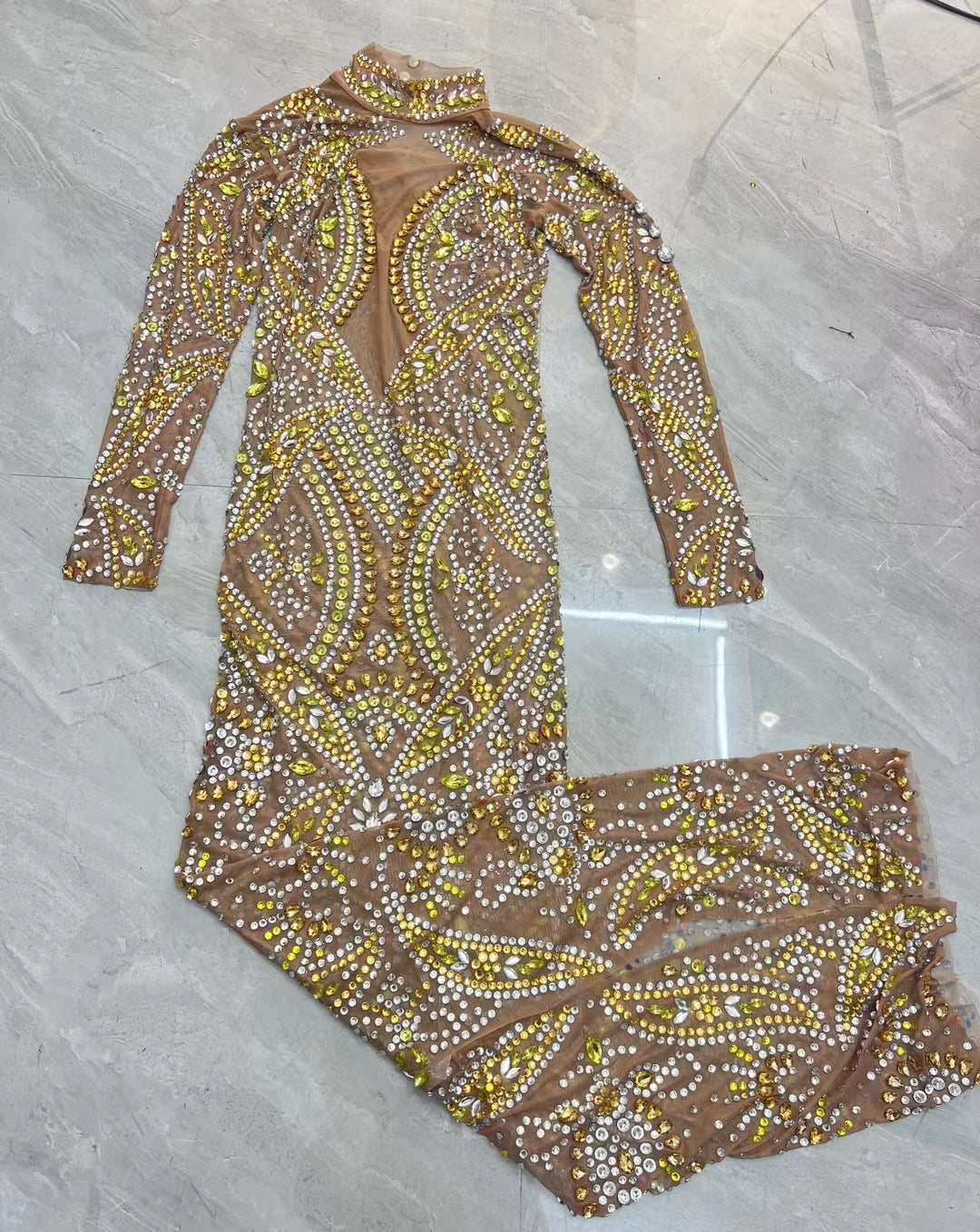 CELESINYI Fengche Crystal Windmill Gown