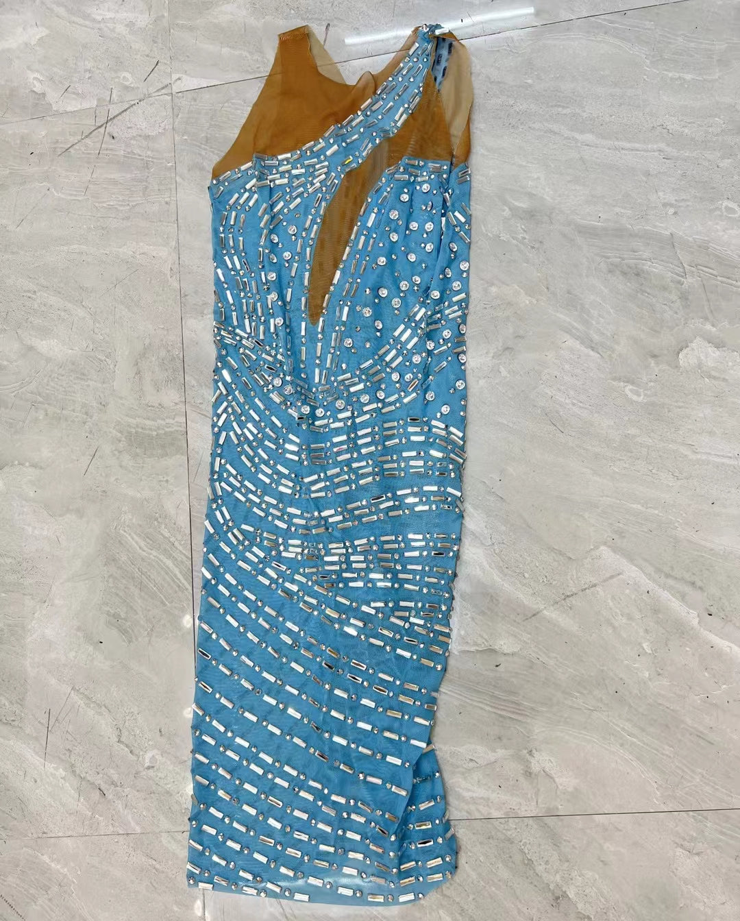 CELESINYI Diandian Crystal Dot Gown