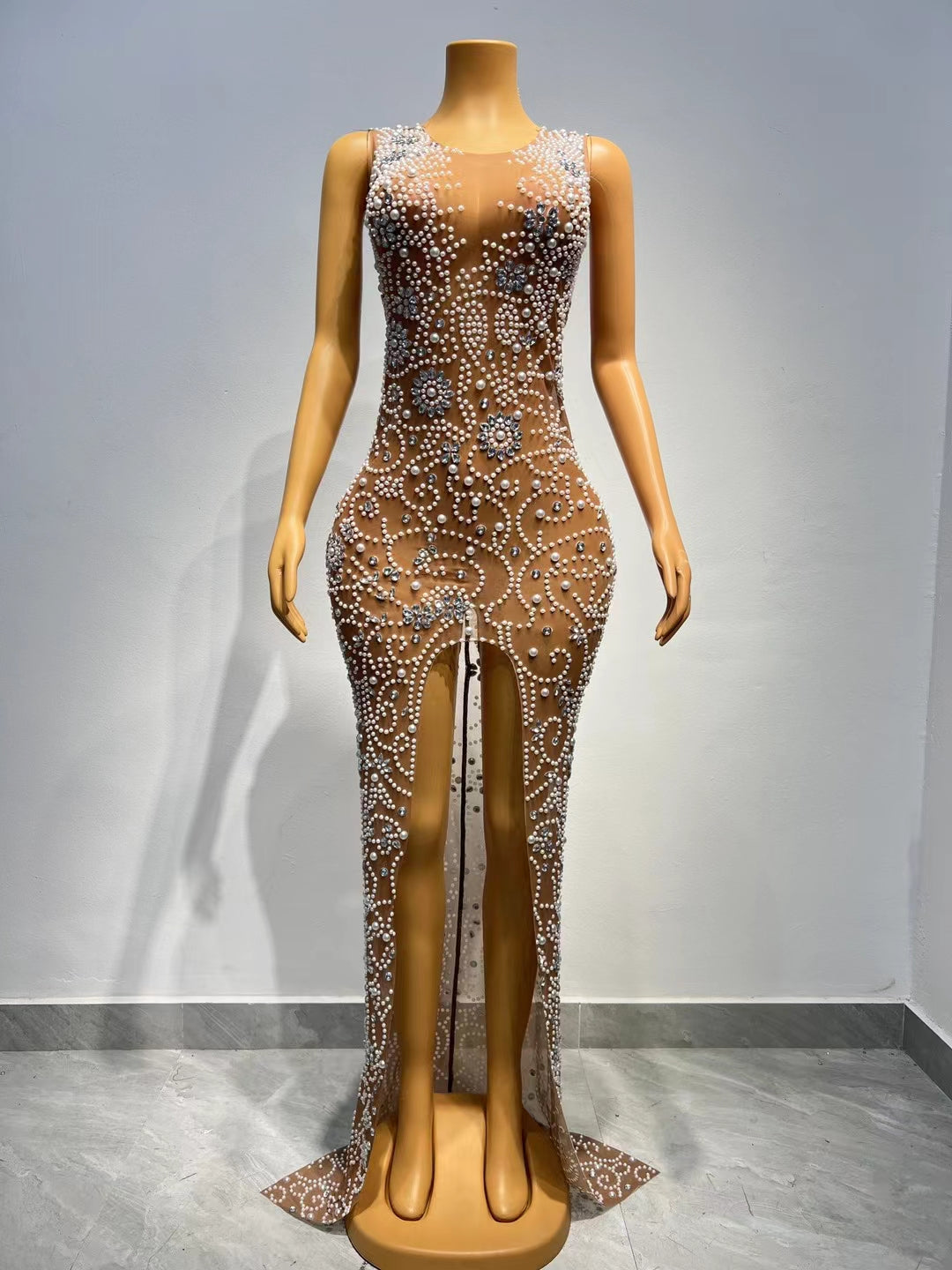 CELESINYI Tanhua Crystal Pearl Gown