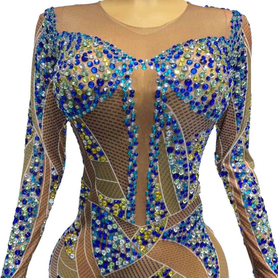 CELESINYI Luoye Crystal Leaf Gown