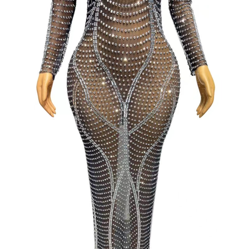 CELESINYI Heiwan Crystal Curve Gown