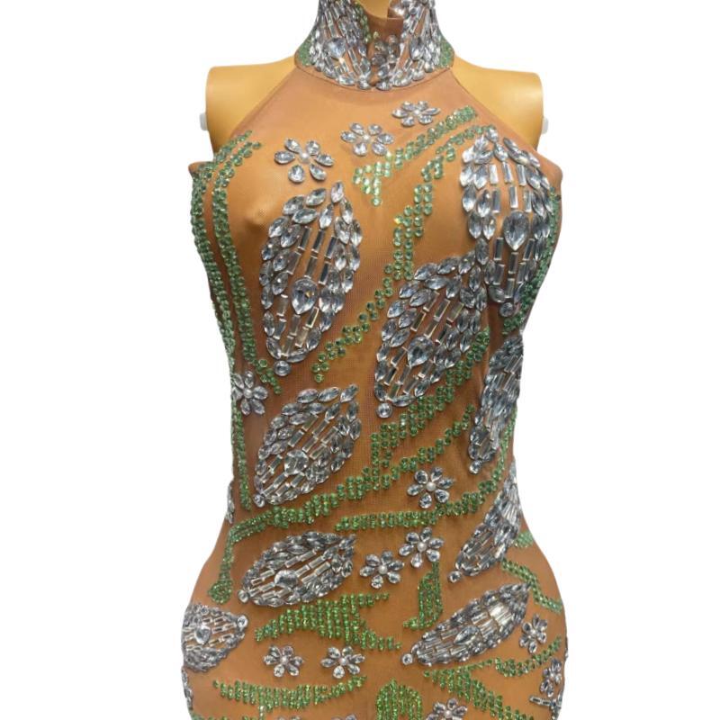 CELESINYI Lvye Crystal Leaf Mermaid Gown