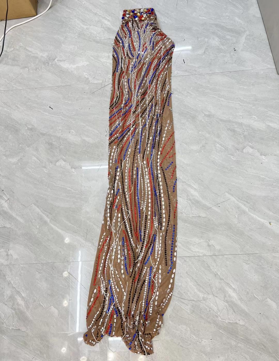 CELESINYI Caitiaoqun Crystal Stripe Naked Dress