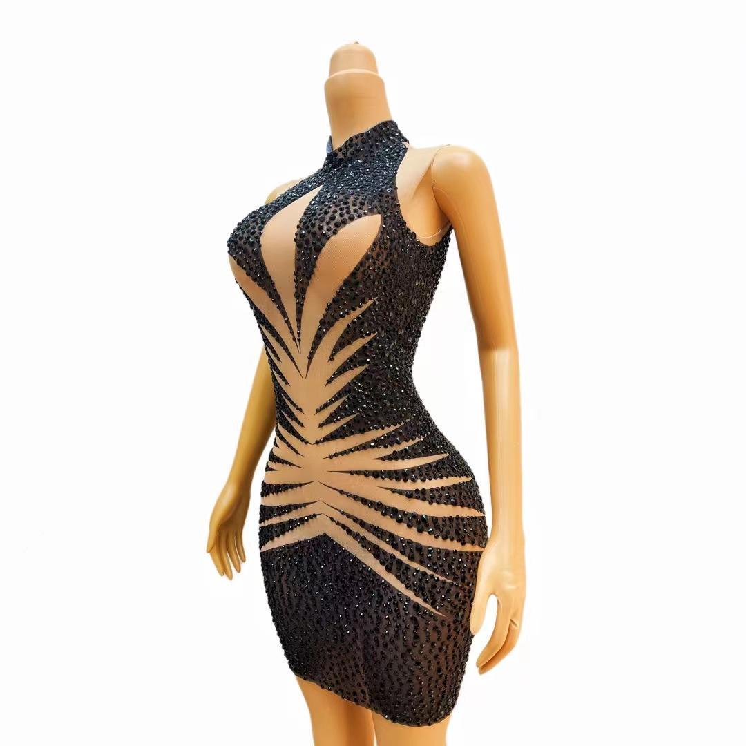 CELESINYI Manzuan Crystal Keyhole Mini Dress