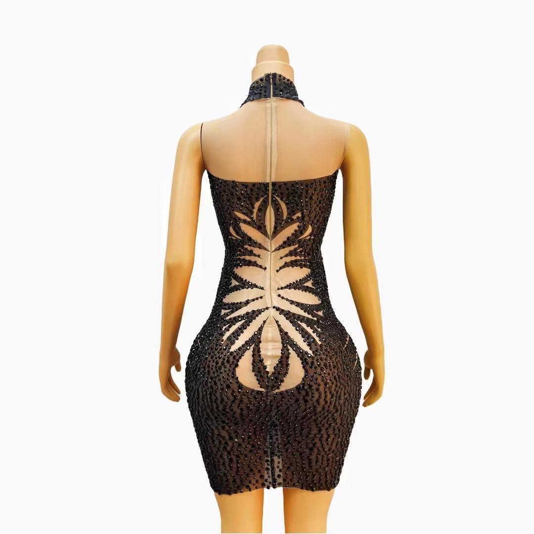 CELESINYI Manzuan Crystal Keyhole Mini Dress