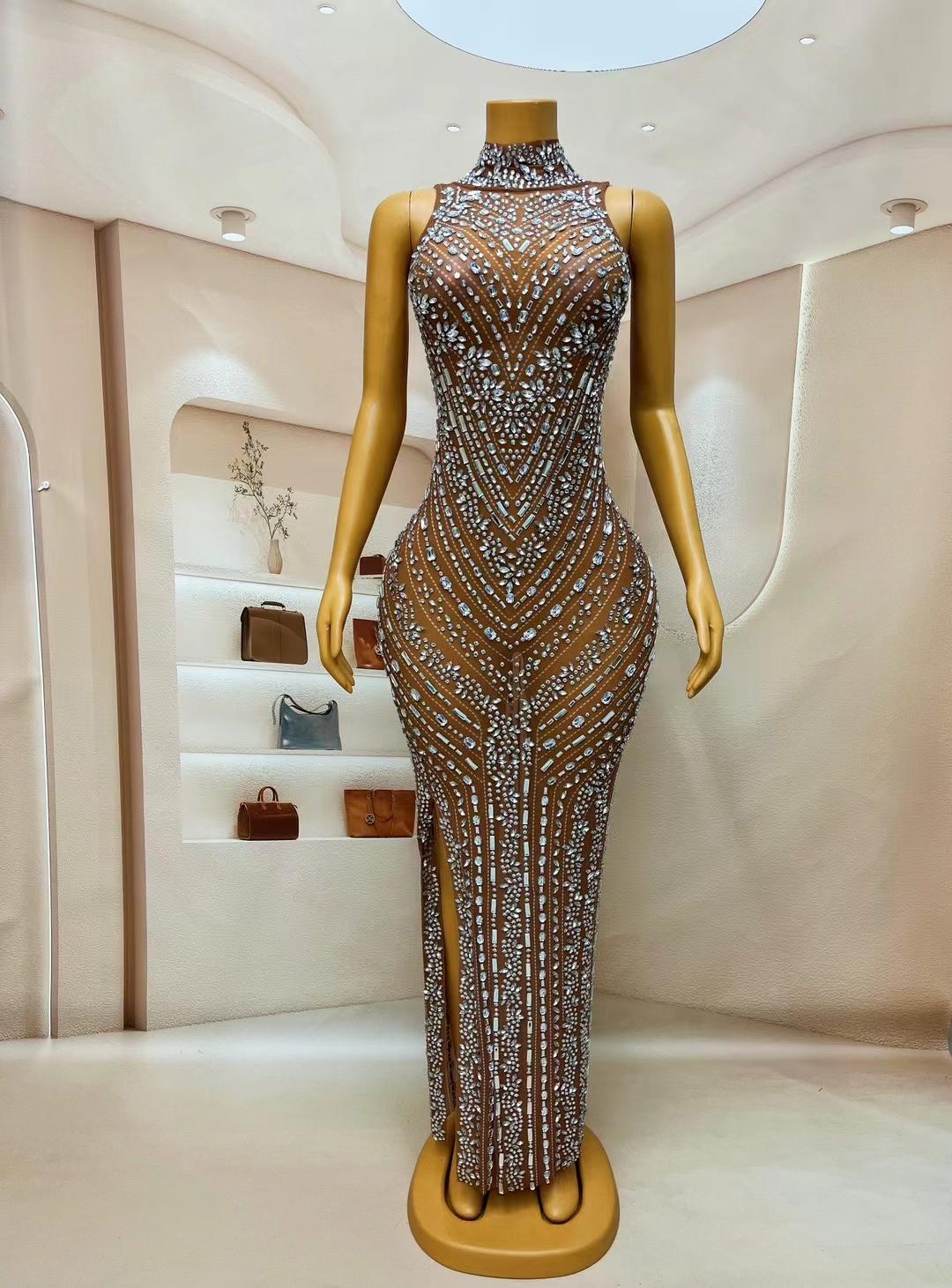 CELESINYI Buyao Crystal Herringbone Gown