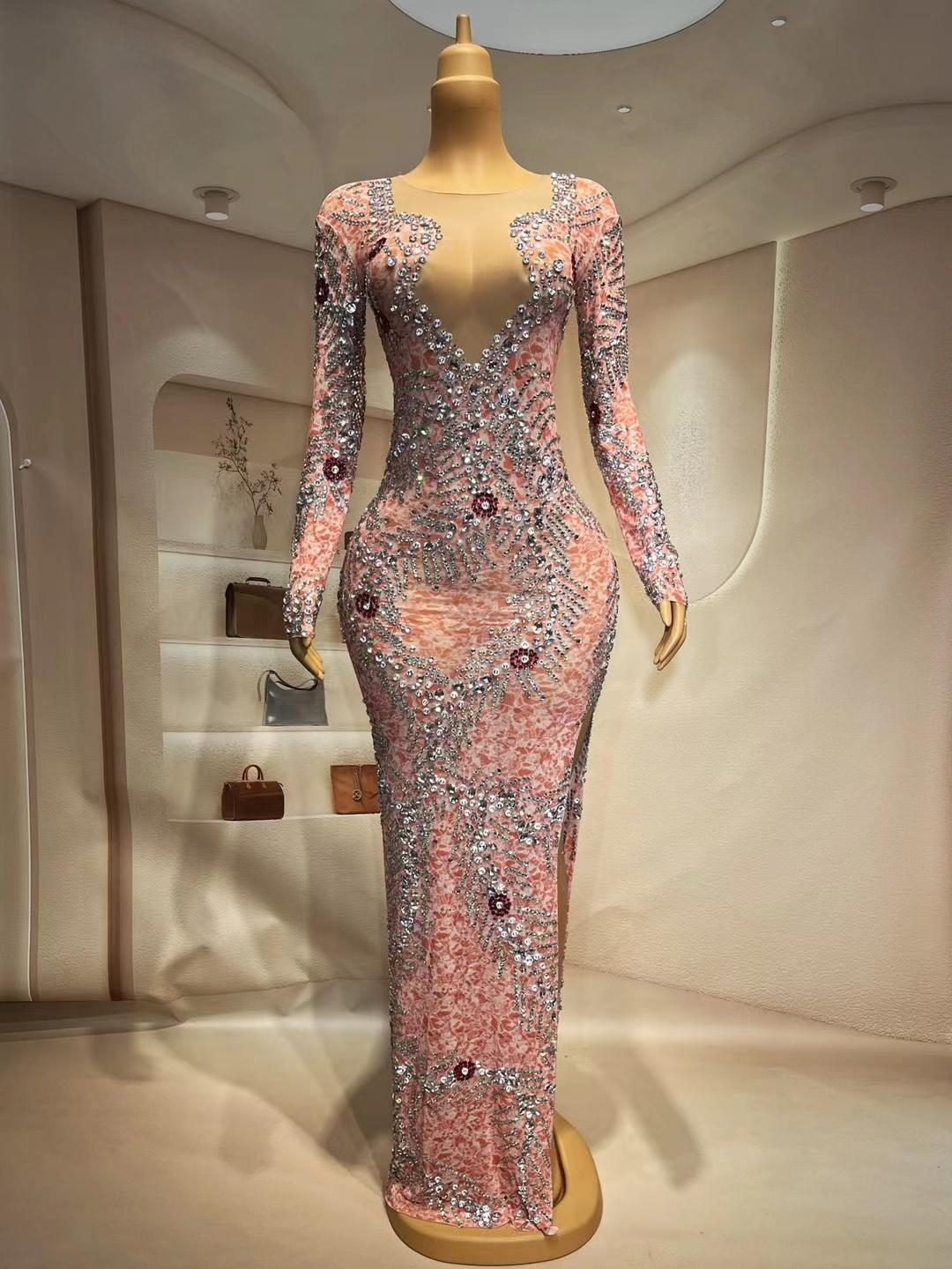 CELESINYI Fenxi Crystal Flower Mermaid Gown
