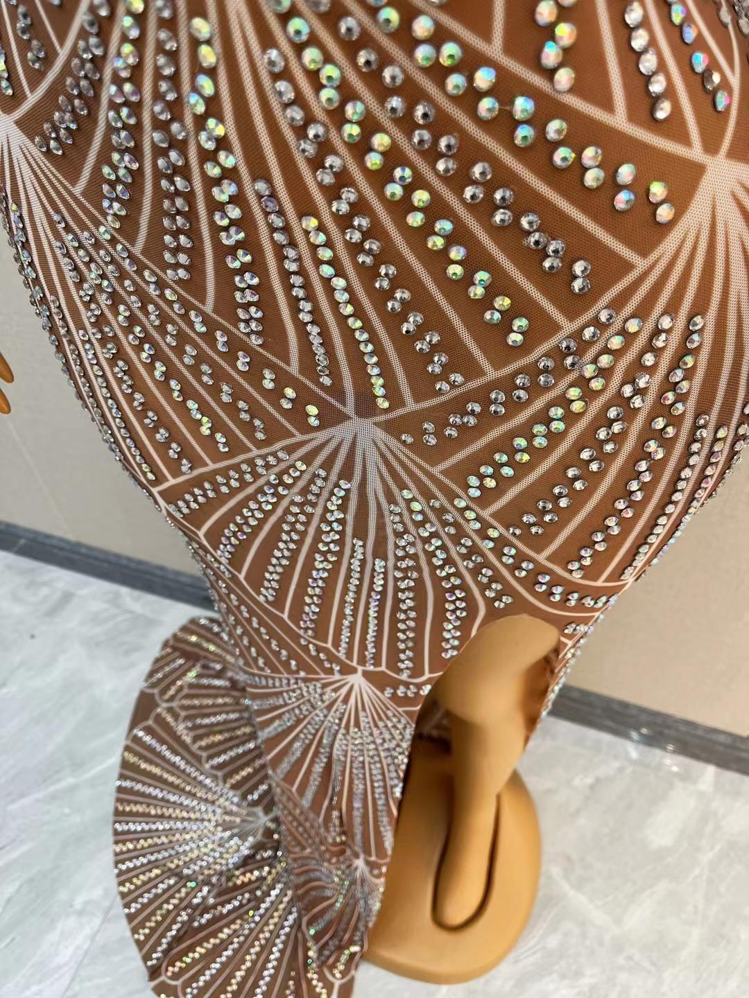 CELESINYI Pugongying Crystal Dandelion Gown