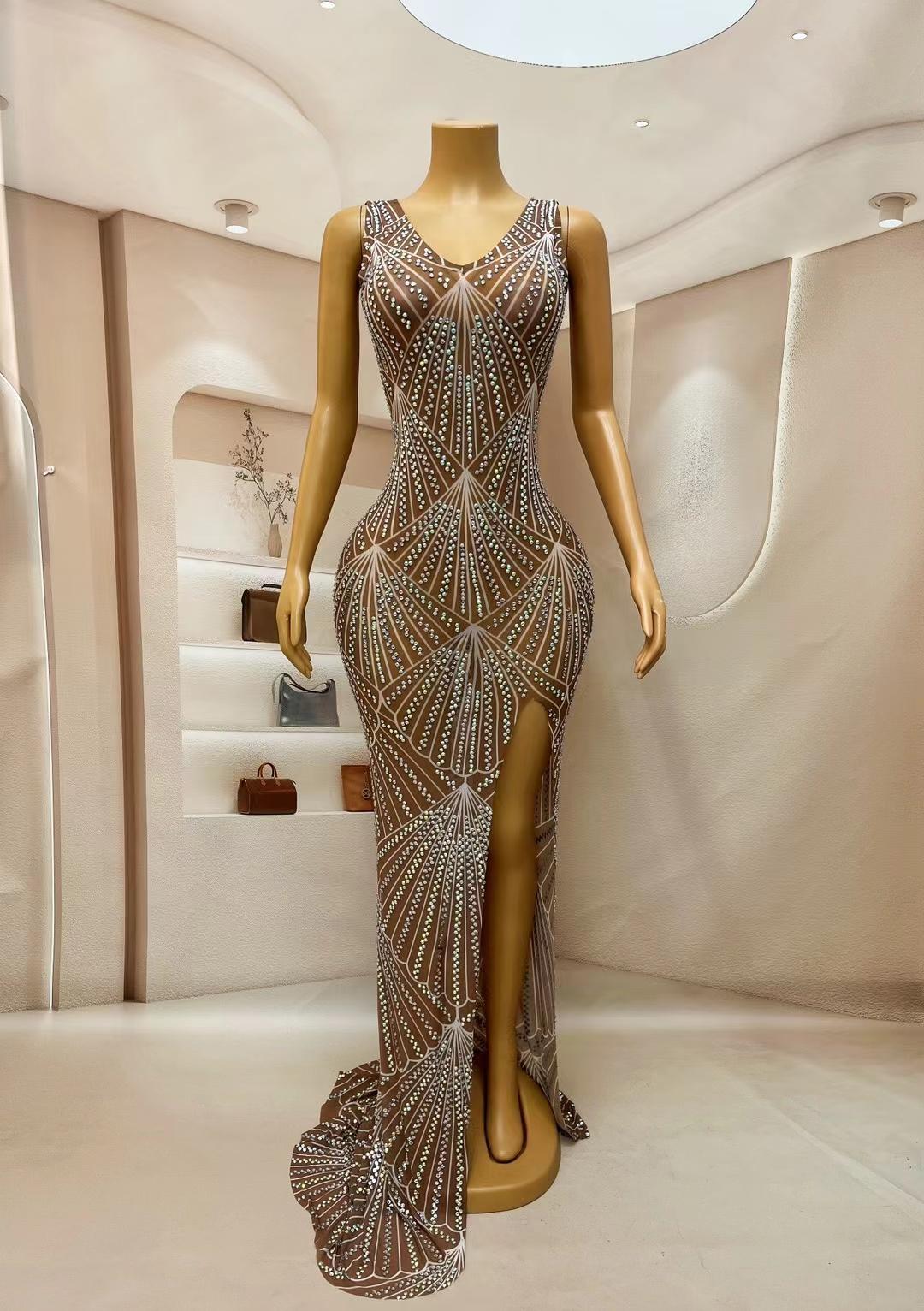 CELESINYI Pugongying Crystal Dandelion Gown