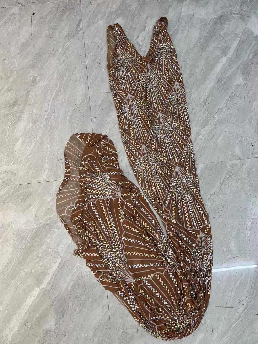 CELESINYI Pugongying Crystal Dandelion Gown
