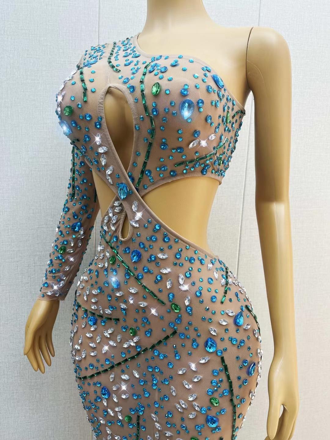 CELESINYI Lvcha Crystal Green Gown