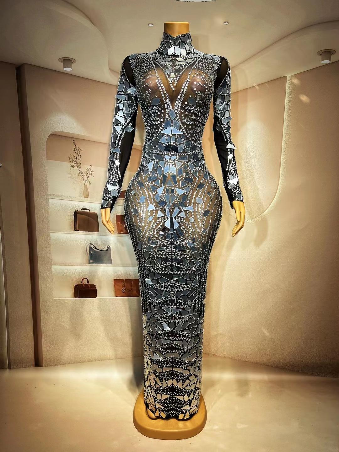 CELESINYI Jingji Crystal Mirror Gown