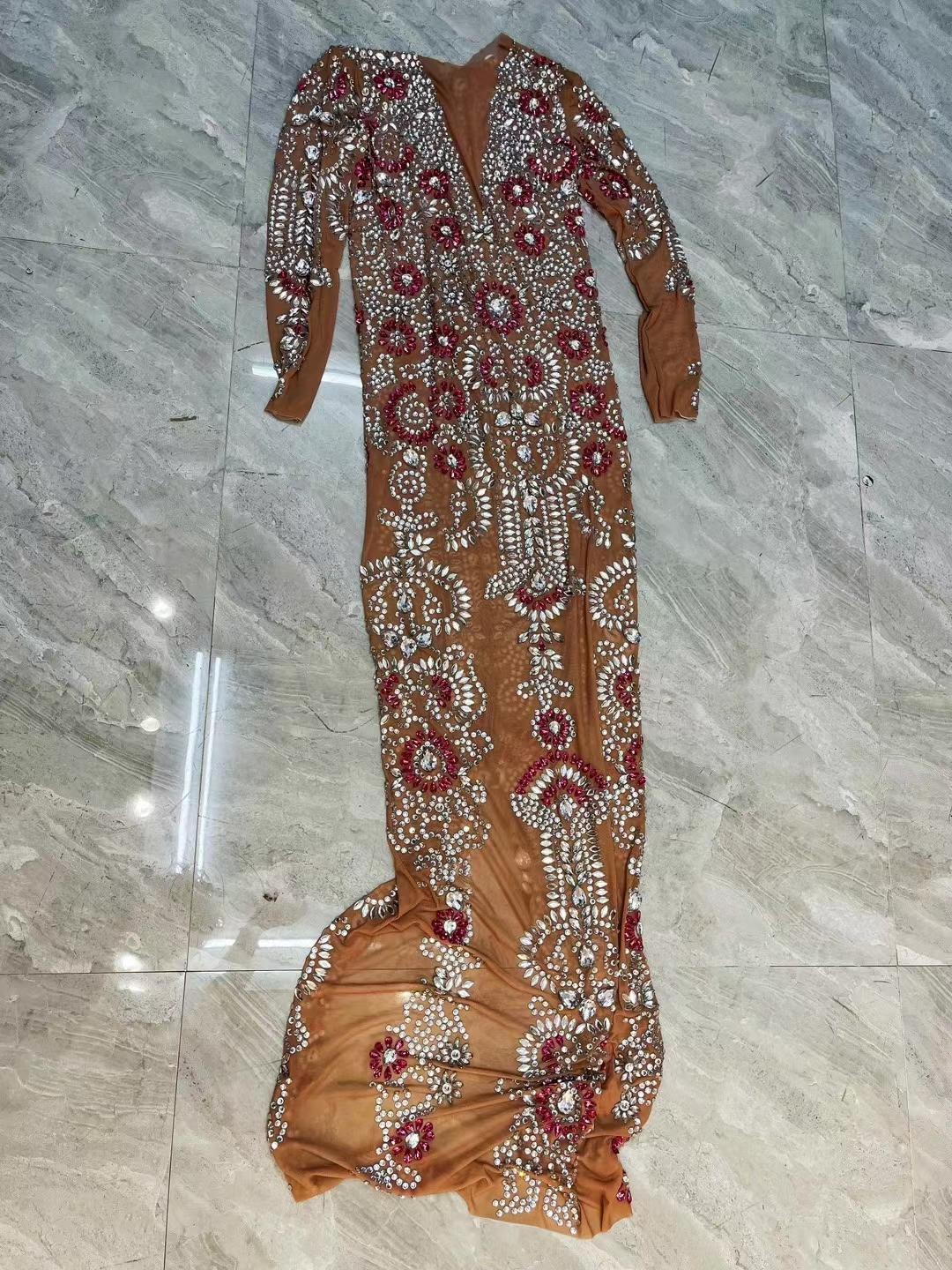 CELESINYI Suoxin Crystal Illusion Gown