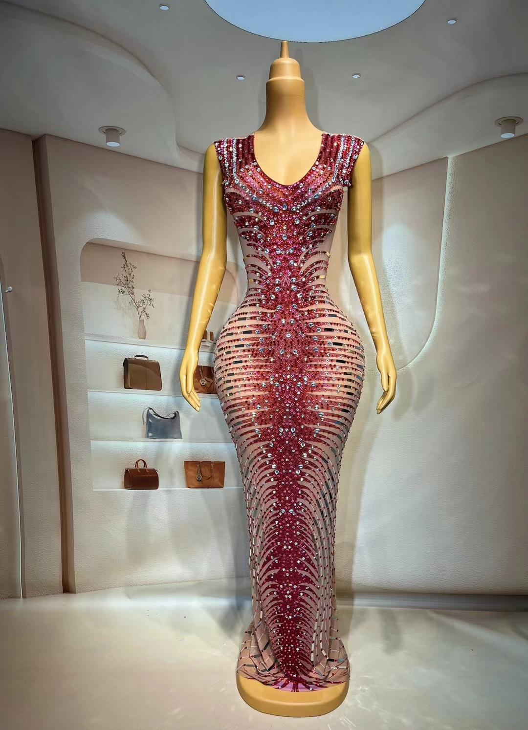 CELESINYI Xiaolongxia Crystal Rib Gown