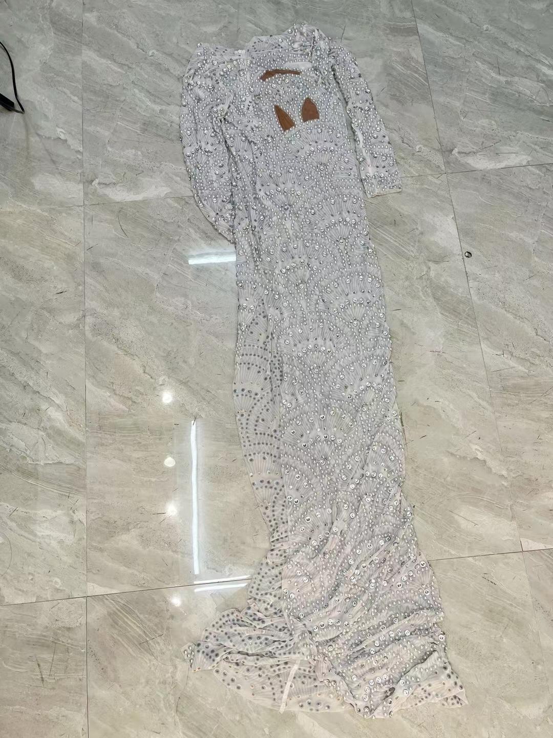 CELESINYI Langhua Crystal Shell Gown