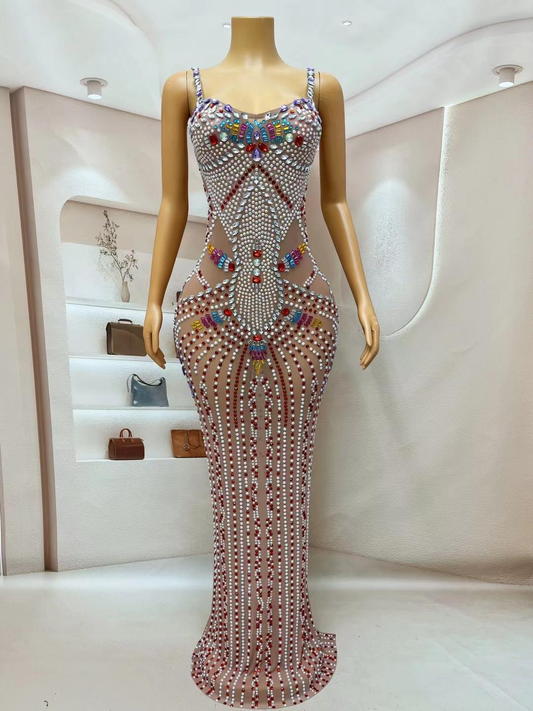 CELESINYI Jinsique Crystal Pearl Gown