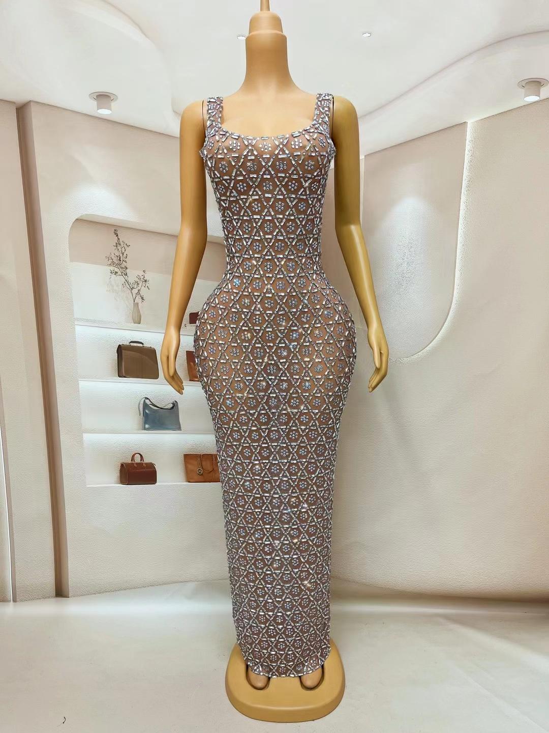 CELESINYI Liujiao Crystal Hexagon Gown
