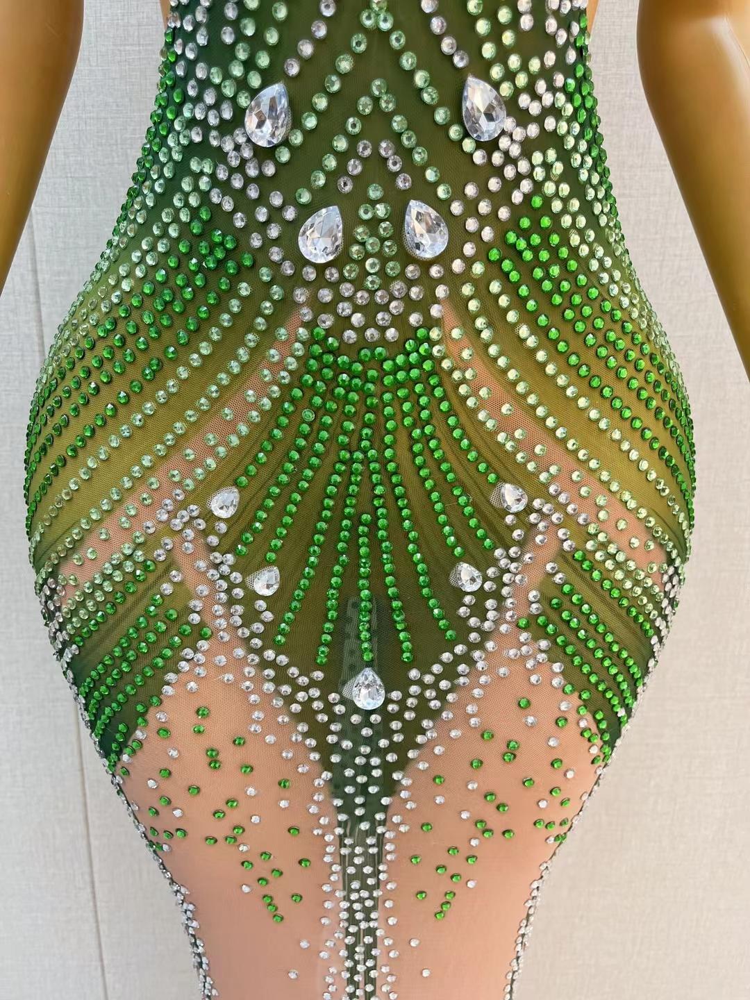 CELESINYI Zongqiu Crystal Emerald Gown