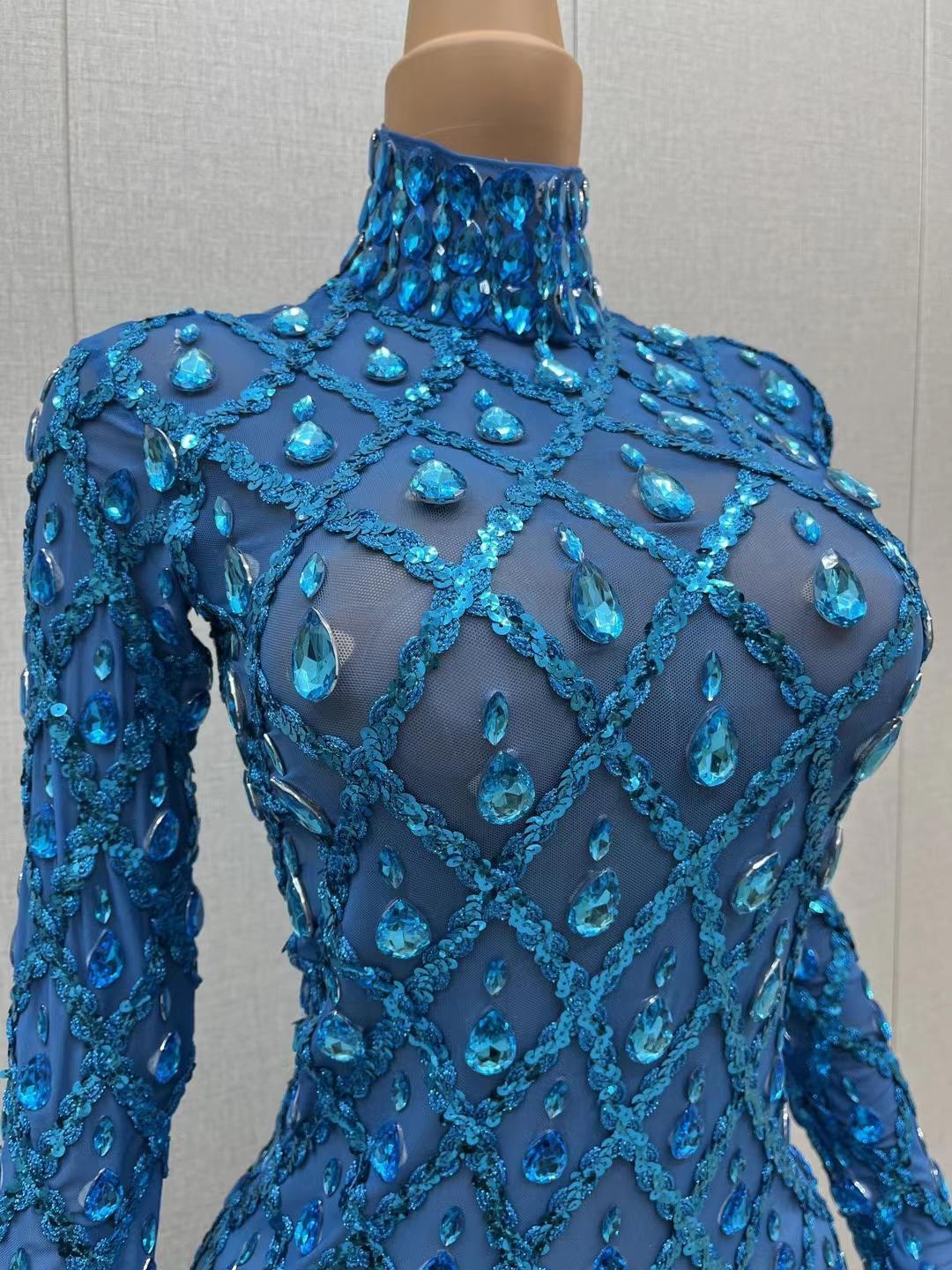 CELESINYI Shaokaojia Crystal Royal Blue Long Sleeve Gown