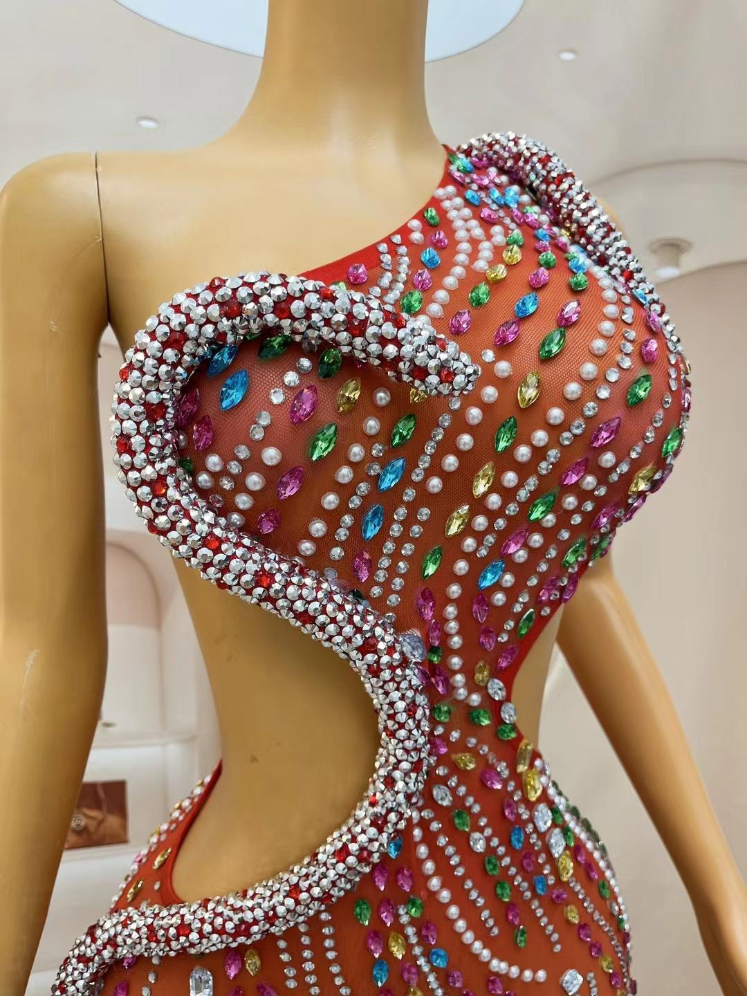 CELESINYI Siluo Crystal Red Snake Gown