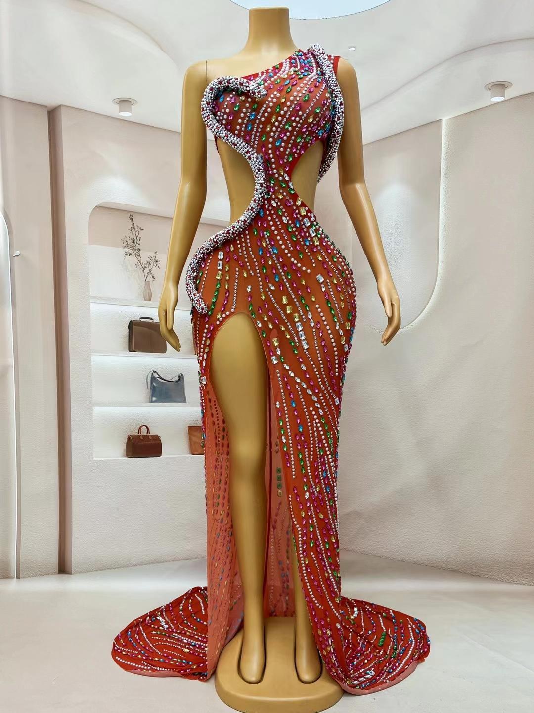 CELESINYI Siluo Crystal Red Snake Gown