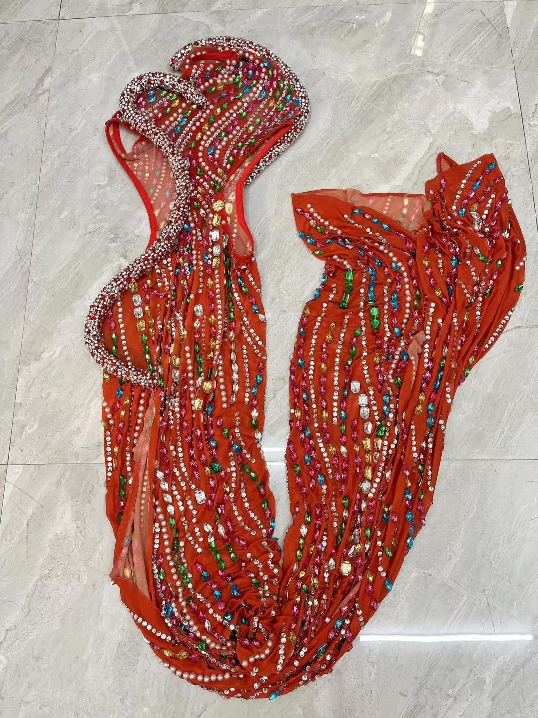 CELESINYI Siluo Crystal Red Snake Gown